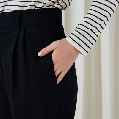 ソフトウールオックス　タックセミワイドパンツ