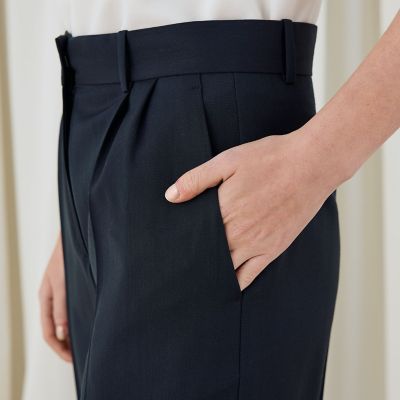ハイツイストギャバジン　タックパンツ