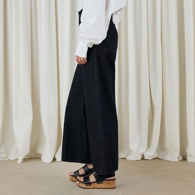ブラックデニム　ラウンドパンツ