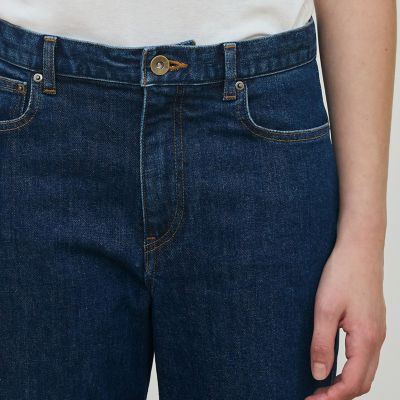 【予約商品９月中旬以降順次お届け】コンパクトストレッチデニム　セミフレアパンツ