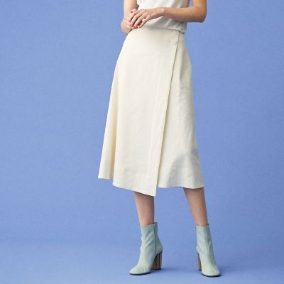ライトリネンストレッチ　アシンメトリーフレアスカート