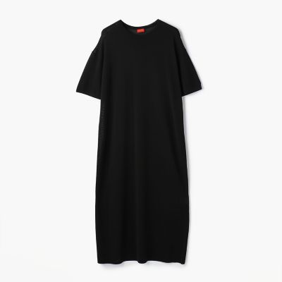 レーヨンストレッチ　クルーネックワンピース