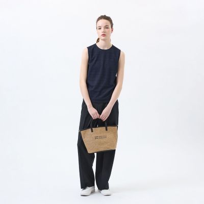 【theory luxe】 FRANCES / 蛯原友里コラボ  微光沢ブラウス Luxe & Basic by Yuri Ebihara 蛯原友里が魅せる、秋を彩るキー