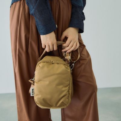 ＜VICKY（Women）＞ＣＯＮＴＲＯＬ　ＦＲＥＡＫボクシーバッグ