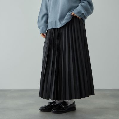 ＜VICKY（Women）＞レザーライクジョーゼットプリーツスカート≪手洗い可能≫
