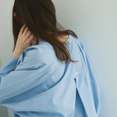 ノーカラーダブルカフスブラウス≪洗濯機で洗える≫