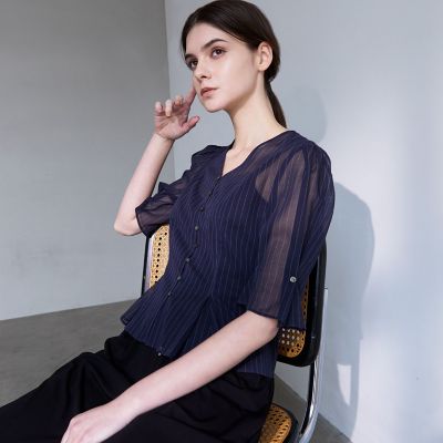 ＜EPOCA (Women)＞シアーストライプ　タックデザインブラウス