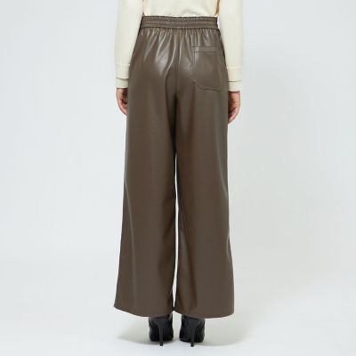 フェイクレザー ワイドパンツ | EPOCA (Women)/エポカ | 三越伊勢丹