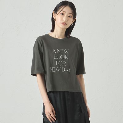 ＜CAST：＞【Ａ　ＮＥＷ　ＬＯＯＫ　ＦＯＲ　ＮＥＷ　ＤＡＹ】ラメプリントＴシャツ