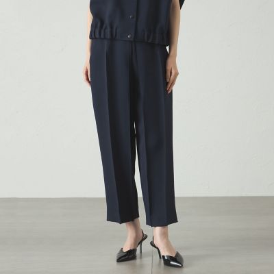 ＜CAST：＞【ＵＶ効果／着用シワ軽減／セットアップ対応】フォルムタックデザインパンツ