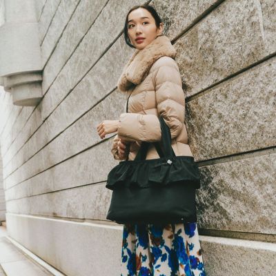 ＜TO BE CHIC (Women)＞ギャザーフリル　トートバッグ