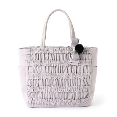 ＜TO BE CHIC (Women)＞ポンポンフリルトートバッグ