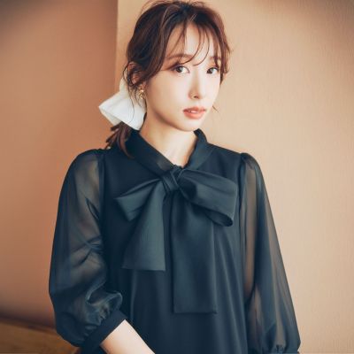 極美品　ケイトスペード　シアー　チェリー　ボウタイ　ティアード　ワンピース 冨張愛さん着用】シアースリーブ ボウタイティアード ワンピース | TO
