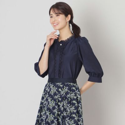 ＜TO BE CHIC (Women)＞ブライトクロス　アイレットレースブラウス