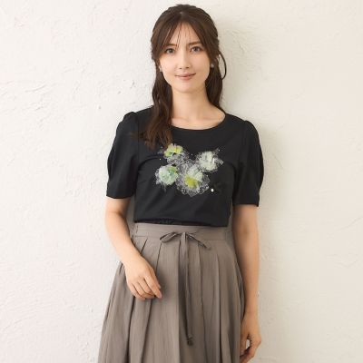 フラワーモチーフ パフスリーブプルオーバー◆ フラワーモチーフ ぼかしフラワーモチーフ プルオーバー | TO BE CHIC (Women)/トゥー