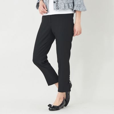 TO BE CHIC ボディシェルスリムパンツ　新品 トゥー ビー シック TO BE CHIC ボディシェル スリムパンツ （オフ