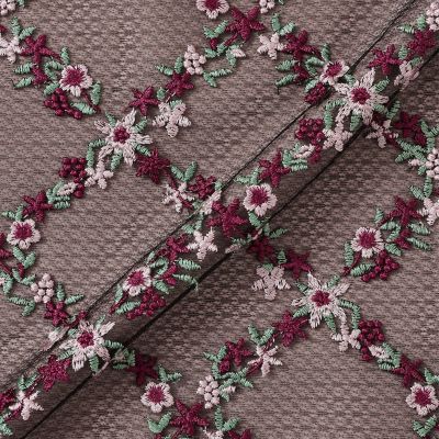 トゥービーシック　花柄刺繍フレアスカート 稀少44 フラワーチェック刺しゅう フレアスカート | TO BE CHIC (Women