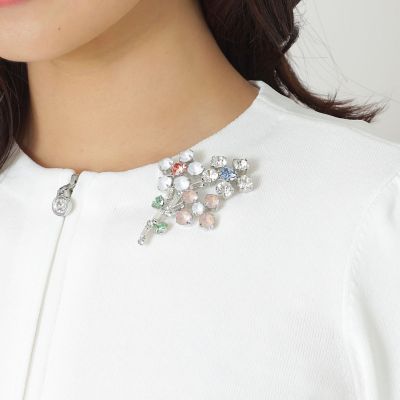 ＜TO BE CHIC (Women)＞フロストビジューフラワーブローチ
