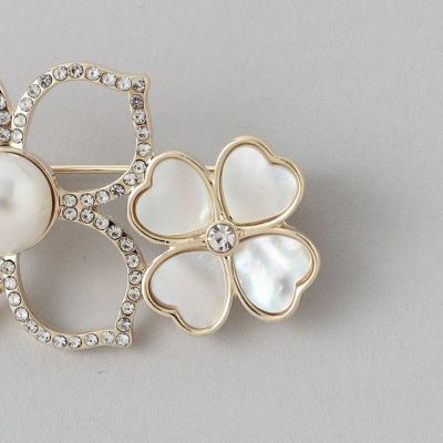 シェルフラワーブローチ | TO BE CHIC (Women)/トゥー ビー シック