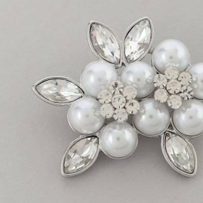 フラワーブローチ | TO BE CHIC (Women)/トゥー ビー シック | 三越