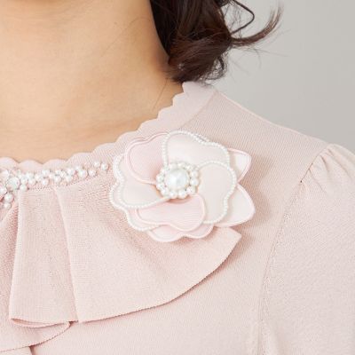 サテンフラワーコサージュ | TO BE CHIC (Women)/トゥー ビー シック