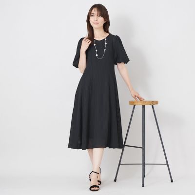 L】サテンサッカーライン ワンピース | TO BE CHIC L (Women/大きい
