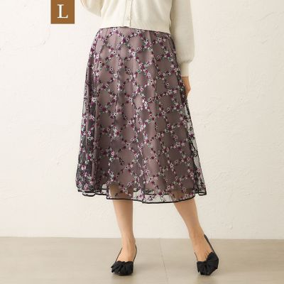 ＜TO BE CHIC L (Women/大きいサイズ)＞【Ｌ】フラワーチェック刺しゅう　フレアスカート