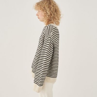 美品　ギャルリーヴィー　ファインウールライトクルーネックプルオーバー　ボーダー ファインウールボーダー クルーネックプルオーバー | GALERIE VIE