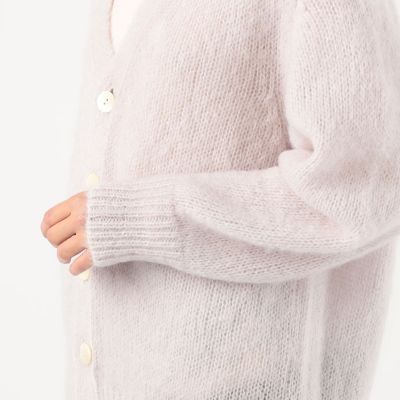 キッドモヘア　Ｖネックカーディガン