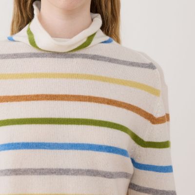 ギャルリーヴィー スコットランドカシミヤ タートルネックプルオーバー　ボーダー スコットランドカシミヤ タートルネックプルオーバー | GALERIE VIE