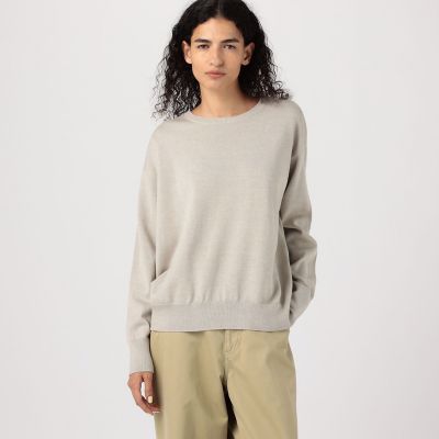 タグ付未使用品ギャルリーヴィー長袖ニットウーステッドウールプルオーバー新春カラー ウーステッドウール ラウンドネックプルオーバー | GALERIE VIE (Women