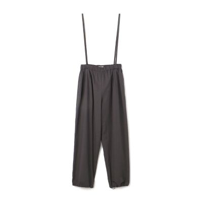 人気のGALERIE VIE ギャルリーヴィー　コットンツイル サスペンダー付き GALERIE VIE パンツ コンパクトコットンツイル サスペンダー付き