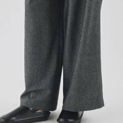 グリジオコットーネ　ワイドタックパンツ