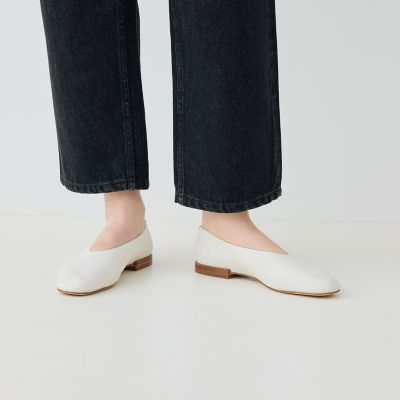 ブラックデニム　ストレートパンツ