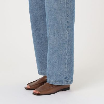 ハイツイストデニム　ストレートパンツ