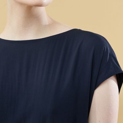ウォッシャブルレーヨン　フレンチスリーブワンピース
