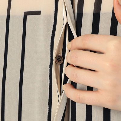 ストライプシルクストレッチ　ギャザーシャツドレス