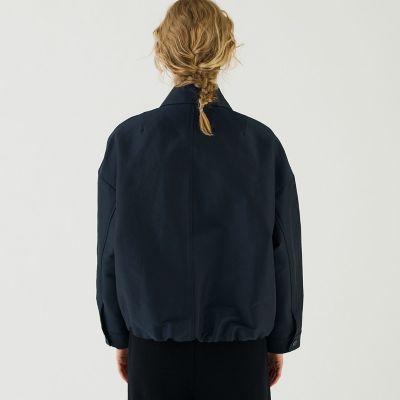 シェイプメモリーウェザー タックヘムブルゾン | GALERIE VIE (Women 