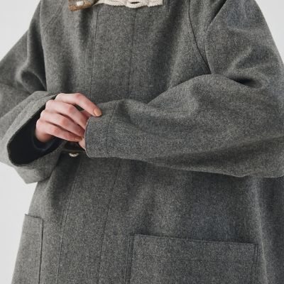 ウールフェルトライク　ダッフルコート