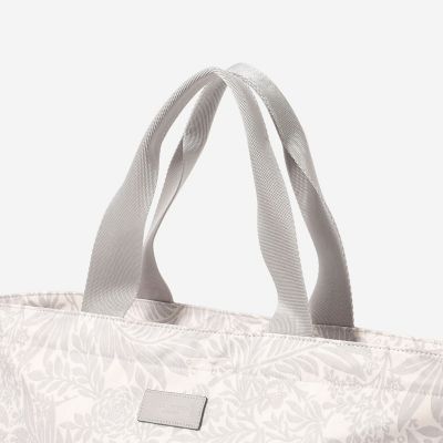 eclat5月号掲載】レインタフタプリントトートバッグ 