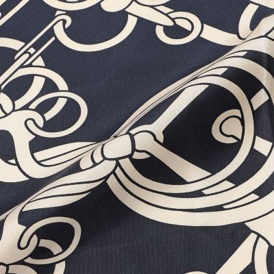 eclat5月号掲載】【Diamond Shape Scarf