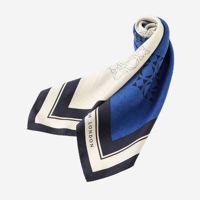 Mackintosh MACKINTOSH LONDON (Women)/マッキントッシュ ロンドン【エクラ11月号掲載】アンドリューモチーフスクエアスカーフ 25ブルー スカーフ・ショール【三越伊勢丹/公式】