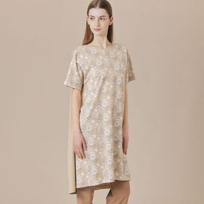 ＜MACKINTOSH LONDON (Women)＞【婦人画報掲載】【ＢＩＢＵＲＹ　ＦＬＯＷＥＲ】カラーバイブリーフラワーロングＴシャツ