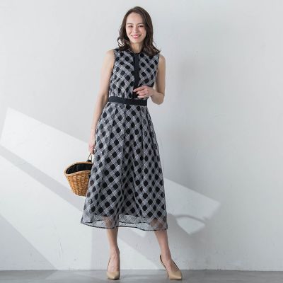 バイアスチェック刺繍ワンピース