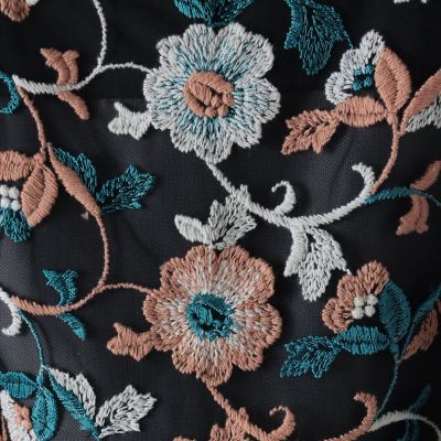 チュールフラワー刺繍ワンピース