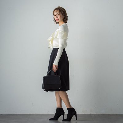 フリルニット