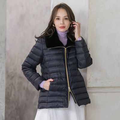 ＜Viaggio Blu (Women)＞襟ファーダウン