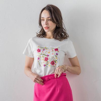 【ＫＥＩＴＡ　ＫＡＷＡＳＡＫＩ　×　Ｖｉａｇｇｉｏ　Ｂｌｕコラボ】フラワープリントＴシャツ≪洗濯機で洗える≫