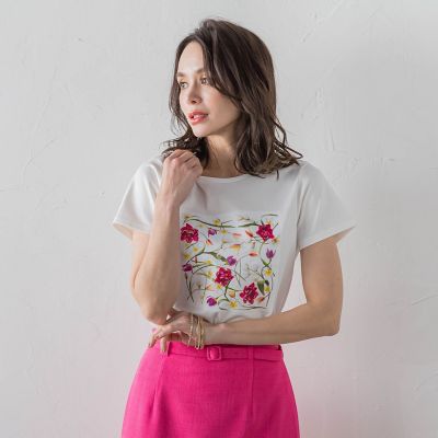 【ＫＥＩＴＡ　ＫＡＷＡＳＡＫＩ　×　Ｖｉａｇｇｉｏ　Ｂｌｕコラボ】フラワープリントＴシャツ≪洗濯機で洗える≫