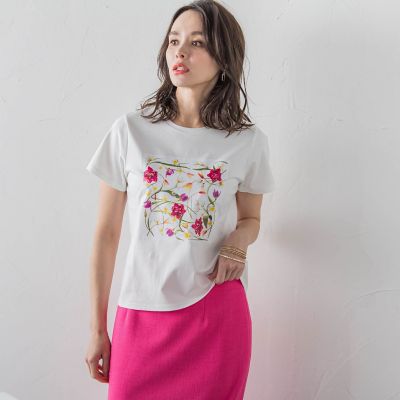 【ＫＥＩＴＡ　ＫＡＷＡＳＡＫＩ　×　Ｖｉａｇｇｉｏ　Ｂｌｕコラボ】フラワープリントＴシャツ≪洗濯機で洗える≫